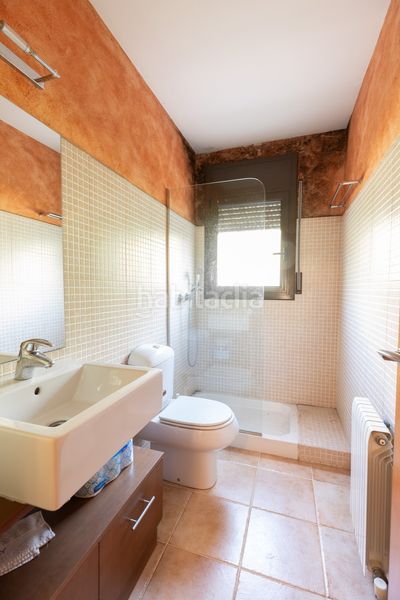 Foto d2671196-9acc-4523-8735-e379cfe32a0d. Casa amb calefacció aparcament a Seva