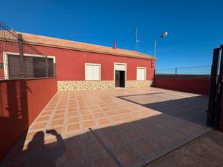 Masia a Santiago de La Ribera