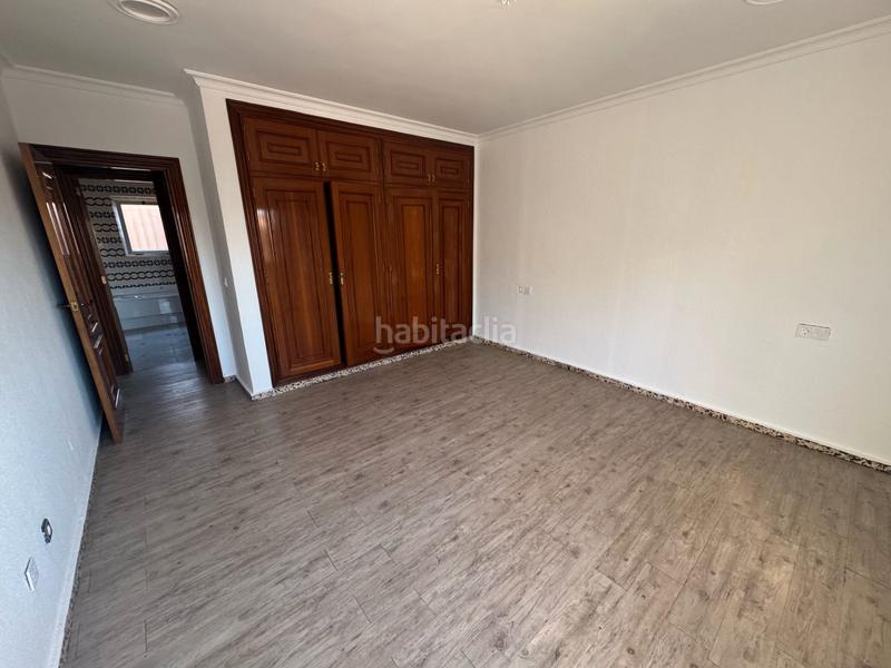 Foto 06e17a6b-fe0c-4d29-b047-733663c9de8e. Piso  4 dormitorios con terraza solarium en San Javier San Javier