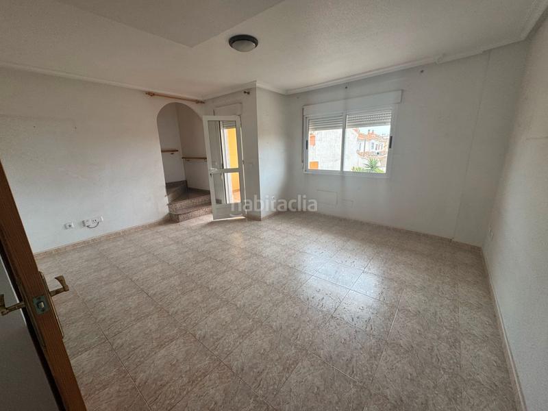 Foto 1ff47a41-b012-44c7-9bf6-0aedcbbdf8e7. Casa adossada a Centro Alcázares (Los)