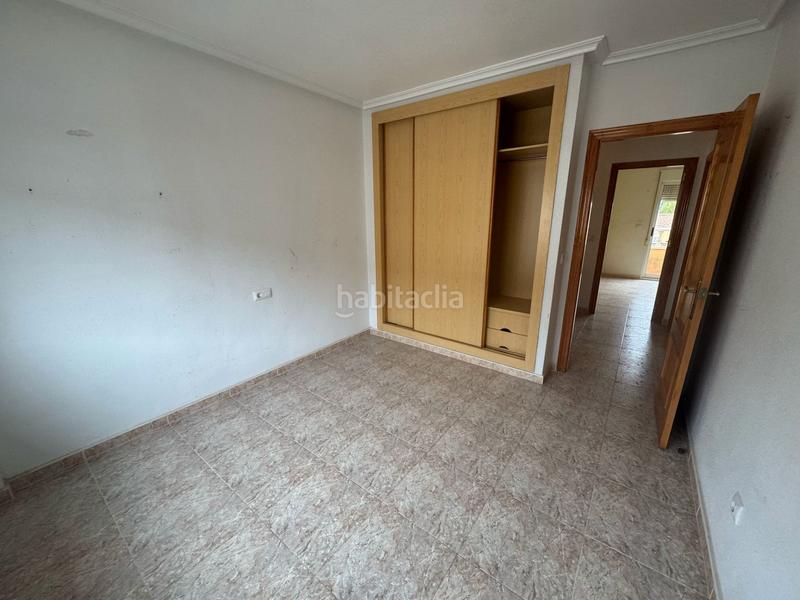 Foto a8a3b6c6-9a0e-42a6-bb41-26fdb08a64bc. Casa adossada a Centro Alcázares (Los)