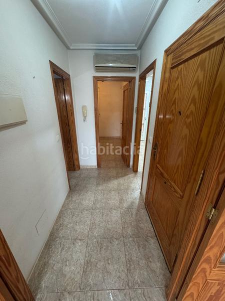 Foto e0bb59b6-f36b-47c7-88f2-7fb5c4472d47. Casa adossada a Centro Alcázares (Los)