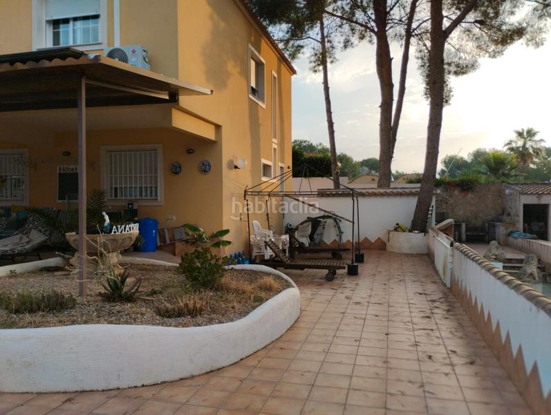 Foto b85bdd4d-e60d-4e5a-895d-0d6c2f9e1356. Chalet with parking in El Pinar de Campoverde Pilar de la Horadada