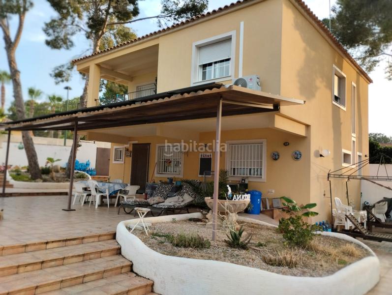 Foto 6ab16d2d-2acb-4ee1-9401-b6b53d502520. Chalet avec parking dans El Pinar de Campoverde Pilar de la Horadada