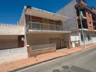 Maison jumelée à Avenida salzillo 65
