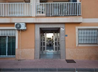 Piso en Calle esparto 1. Piso amplio en las palas.