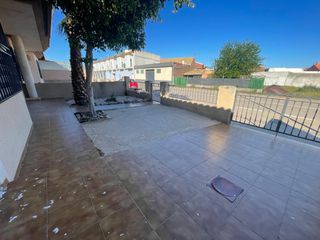 Casa  Camino a los romanos 37. Planta baja grande en la puebla.