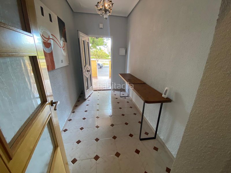 Foto b597808a-c165-4159-b6fc-e6bbbcab4b5f. Casa adossada amb xemeneia aparcament a Roda San Javier