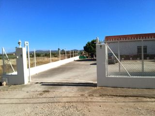 Masía  N/a. Casa de campo con 15.000m2 de terreno en cuevas de reyllo.
