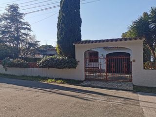 Casa en Port - La Clota - Puig Sec. Casa con vistas al mar y 988m2 de terreno en lescala