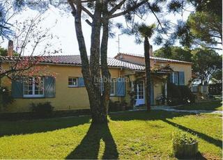 Haus  Passatge vall de bianya. Casa unifamiliar estil provençal a l'alt empordà