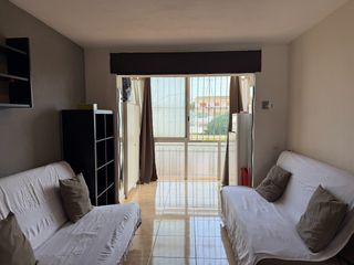 Estudio en Riells. Estudio en planta baja a 300 metros de la playa con parking comu