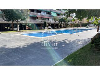 Flat  Calle sant pere. Piso alquilado en venta en port balís  playas