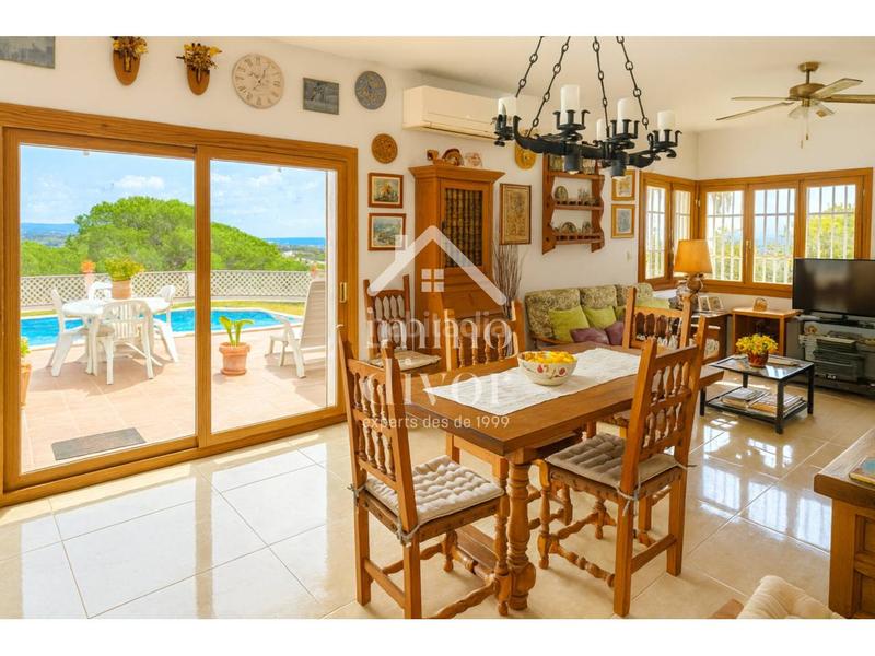 Foto 60b6cfd8-4522-428b-9f75-cc5031b8d933. Casa con parcheggio piscina in Cinc Sènies Mataró