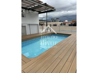Appartement  Mata. Moderno piso esquinero con terraza, piscina comunitaria y 2 plaz