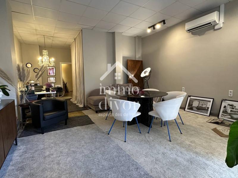 Foto b89d74ab-7934-4841-a9aa-1e40a18ba030. Alquiler local comercial oportunidad única de alquiler en el centro urbano en Sant Andreu de Llavaneres