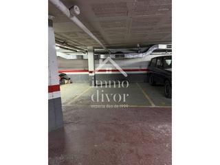 Miete Autoparkplatz  Calle jaume brutau. Aparcamiento en alquiler en el centro urbano