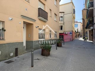 Lloguer Local Comercial  Calle sant joan. Local en alquiler llavaneres centro ideal para negocio o consult