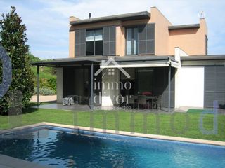 Casa a El Bal�s - Can Calella. Casa en venta