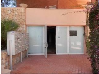Business premise in Foixarda 1. Tarragona. c. foixarda. local comercial de aprox. 121m2 en venta