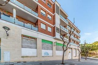 Local Comercial a Carrer pintor fortuny 3. Constanti. c. pintor fortuny. local comercial aprox. 155m2 en ve