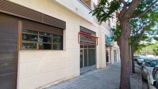 Local Comercial a Bloque montsant 52. Tarragona. bl. montsant. local comercial a pie de calle de aprox