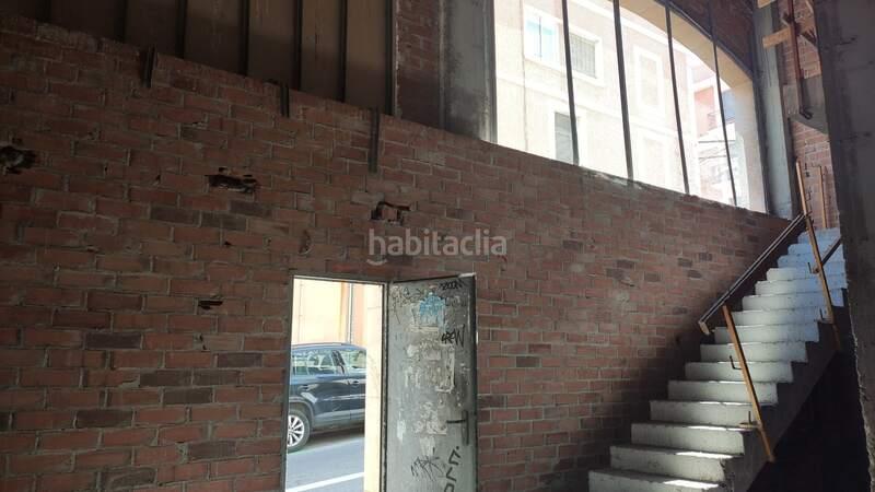 Foto 4a3c8638-5127-4c74-9ac3-a0c20a3f1926. Local comercial a carrer d'orosi 1 a Barris Marítims Tarragona