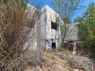 Xalet a Avinguda general de querol 835. Querol. av. general de querol. obra parada
