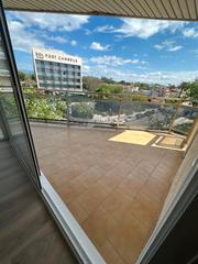 Pis  Carrer d'esteve anguera. Cambrils. próximo al paseo marítimo y playa. amplia vivienda 2 h