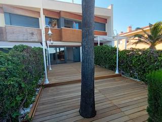 Casa a schiera  Carrer de la magnòlia 2. Miami platja. primera línea. amplia vivienda totalmente reformad