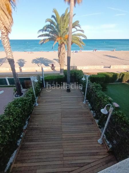 Foto 25d37efd-0bf5-4f85-9c6b-cf8c2e077c5b. Casa adosada en carrer de la magnòlia 2 . primera línea. amplia vivienda totalmente reformada en Miami Platja