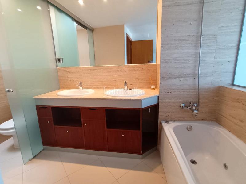 Foto f90f98f1-5535-4f27-9fc5-0bc7c0920b70. Casa adosada en carrer de la magnòlia 2 . primera línea. amplia vivienda totalmente reformada en Miami Platja