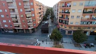 Appartement à Avinguda del carrilet 38. Descubre tu nuevo hogar en el corazón de reus