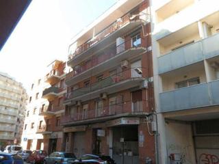 Appartement à Carrer del monestir de poblet 21. Reus. c. monestir de poblet. piso 3 hab. en venta
