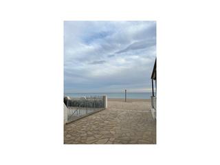 Casa a schiera in Passeig Marítim. Chalet adosado en venta en paseo maritim, 19