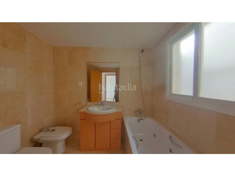 Foto 56070a16-6bcc-44b3-a4fb-df753742bd9e. Pis a Barris Marítims Tarragona