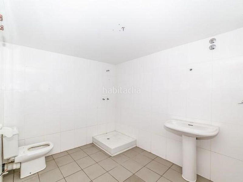 Foto 0e639ab0-f14b-456a-b91a-3e93df4f0ee6. Local comercial a Constantí