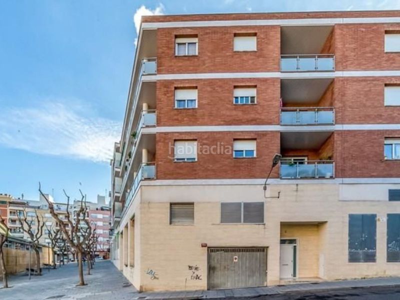 Foto eb9cbf3c-f829-439f-871b-b0296c569c9a. Local comercial a Constantí