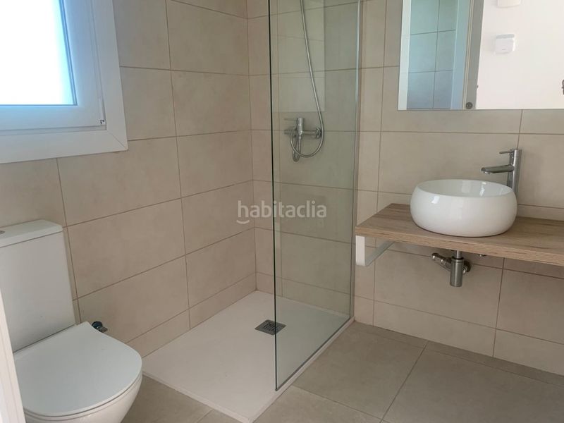 Foto 04382a78-6aee-4eeb-a164-e65a16a15656. Chalet descubre tu oasis en el prestigioso club de golf bonmont! a estrenar. vivienda 3 habitaciones. 3 baños. jardín y piscina privados en Mont-roig del Camp