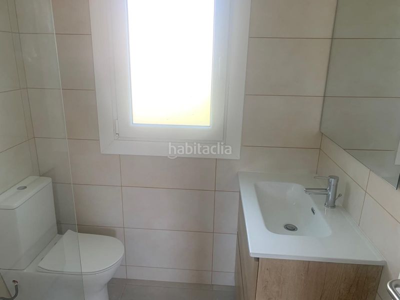 Foto 5abf2b06-5ae6-4d8b-9f75-fc33bb1b6efa. Chalet descubre tu oasis en el prestigioso club de golf bonmont! a estrenar. vivienda 3 habitaciones. 3 baños. jardín y piscina privados en Mont-roig del Camp