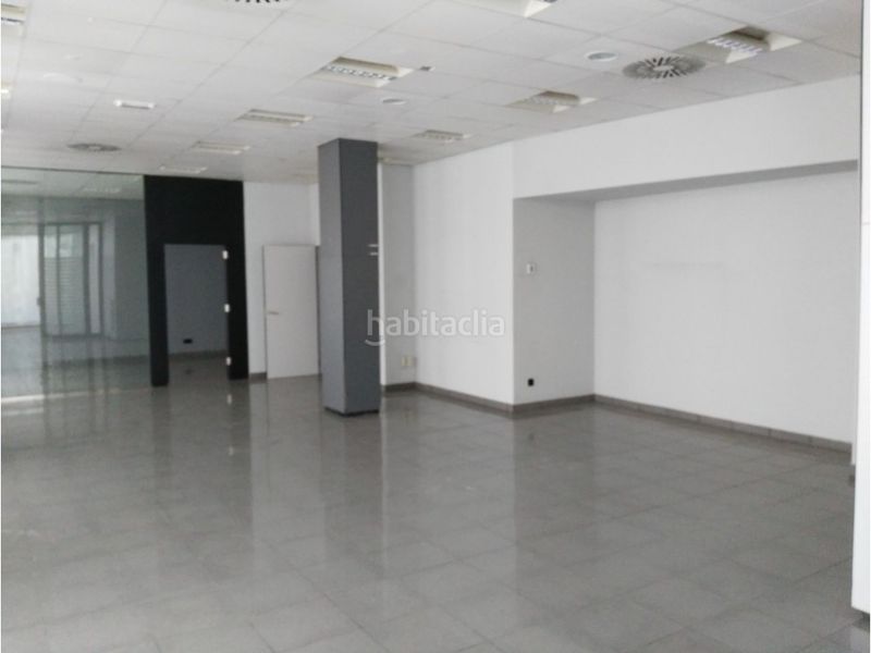 Foto ab240b8e-f135-4721-98d3-9a81a5ef9e69. Local comercial a Sant Pere i Sant Pau Tarragona