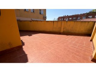 Pis  Calle mont-roig. Piso céntrico con gran terraza y parking en montbrió del camp!
