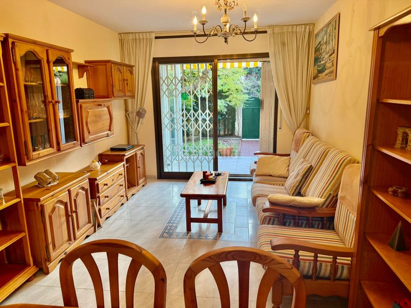 Foto a9b46ae6-9652-4e0f-9f16-31d032dc44f8. Planta baixa amb aparcament piscina a Els Esquirols Cambrils