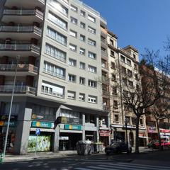 Rez-de-chaussée  Passeig passeig pere iii. Despacho profesional en pleno passeig pere iii