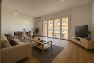 Piso en Plaça Catalunya. Piso reformado de 4 habitaciones en manresa