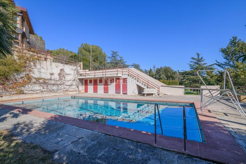 Foto 5e358b62-b2a6-4cd9-ac75-e88a63f8de45. Casa amb calefacció piscina a bases de Manresa - carretera de santpedor Manresa
