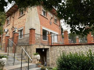 Casa a Fonollosa. Casa a la venta en canet de fals