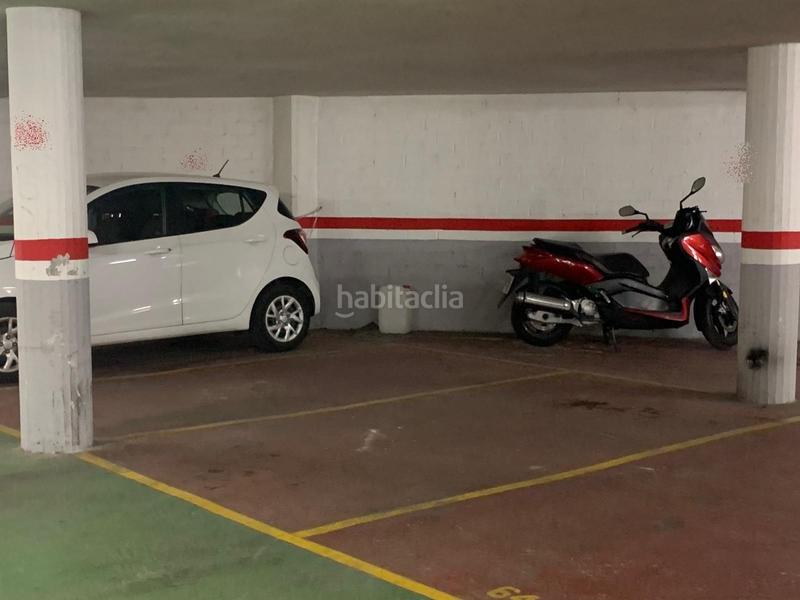 Foto a27cfd8e-c501-4e2d-bb91-d993cf25416a. Aparcament cotxe a Plaça Catalunya Manresa