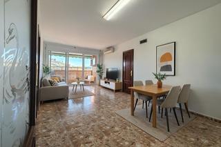 Appartamento in Poble Nou. Piso de 4 habitaciones con plaza de pk en manresa