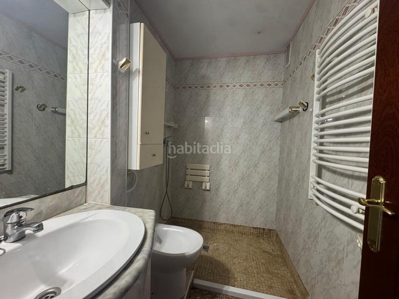 Foto e4dae90e-f89d-4a3f-ba3a-2d9638ddbfd4. Pis amb aparcament a Poble Nou Manresa